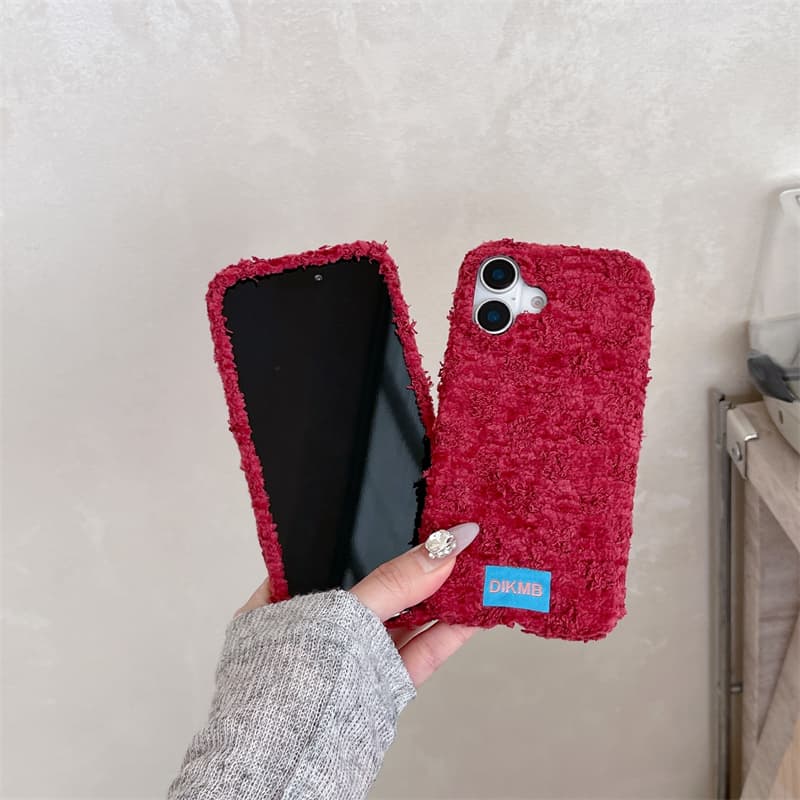 Angora Red Fuzzy Phone Case fo - đánh giá và giá Apple Iphone 15 Pro Max